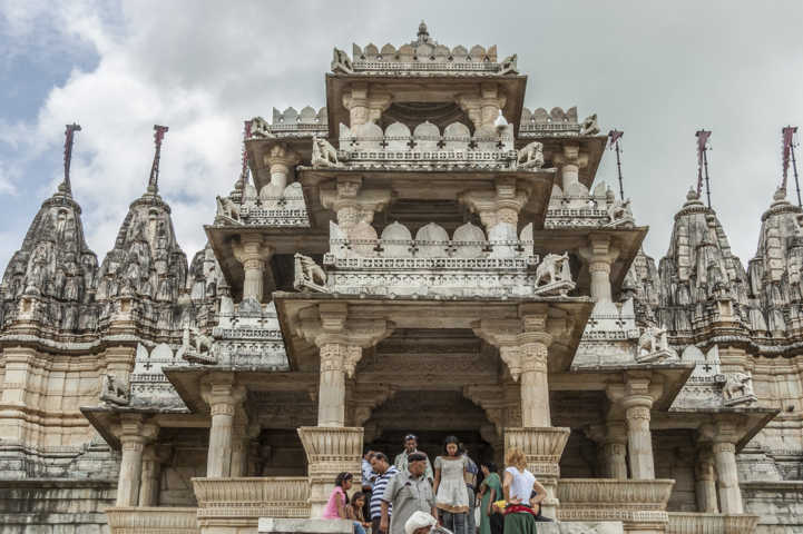 09 - India - Ranakpur - templo jainista de Chaumukha Mandir